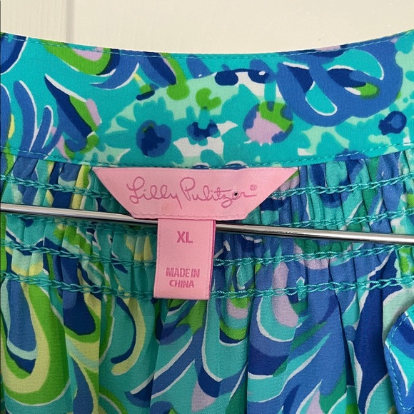 Lilly Pulitzer Women’s Blue and Green Patterned Blouse Size XL - Picture 2 of 5